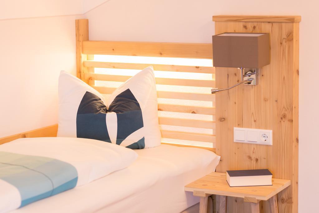 Hotel Christine Eisenberg  Eksteriør billede